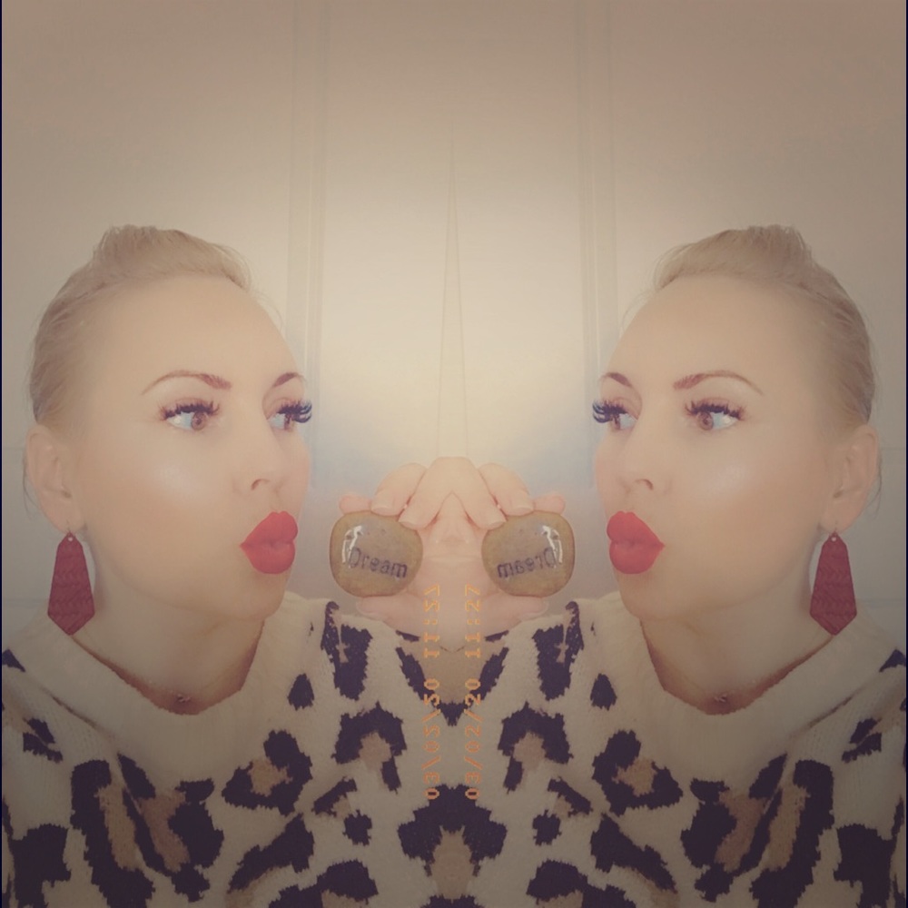 Meet your Posher, Stephanie